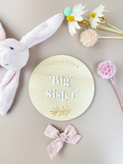 I'm going to be a big sister - white acrylic -Pregnancy Announcement Plaque - Luma Light