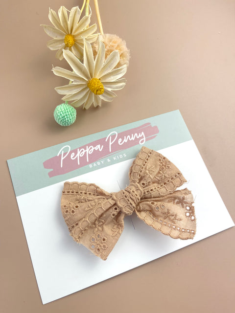 Neutral Embroidered Hair Clip - Clara - Peppa Penny DISCOUNTED