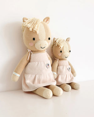 Kelsie the Pony - Cuddle & Kind