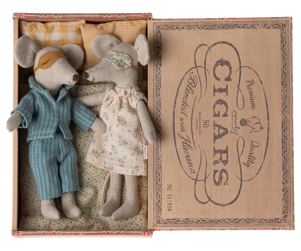 Mum and Dad Mice in Cigar Box - Maileg