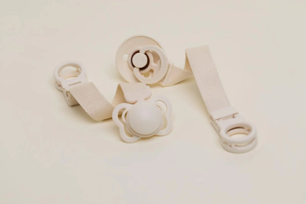 Pacifier Clip Loop - Ivory - Bibs Denmark