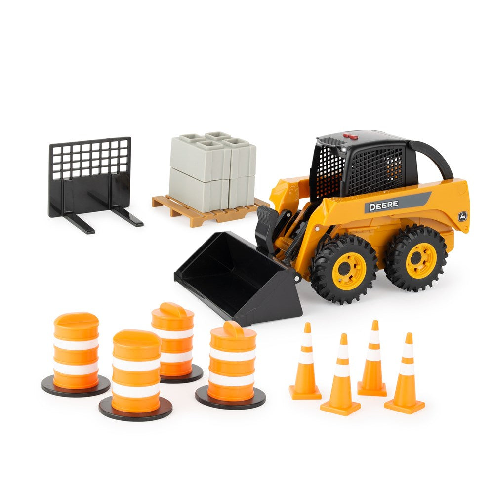 1:16 SkidSteer with Accessories (Cones & Barrels) - John Deere