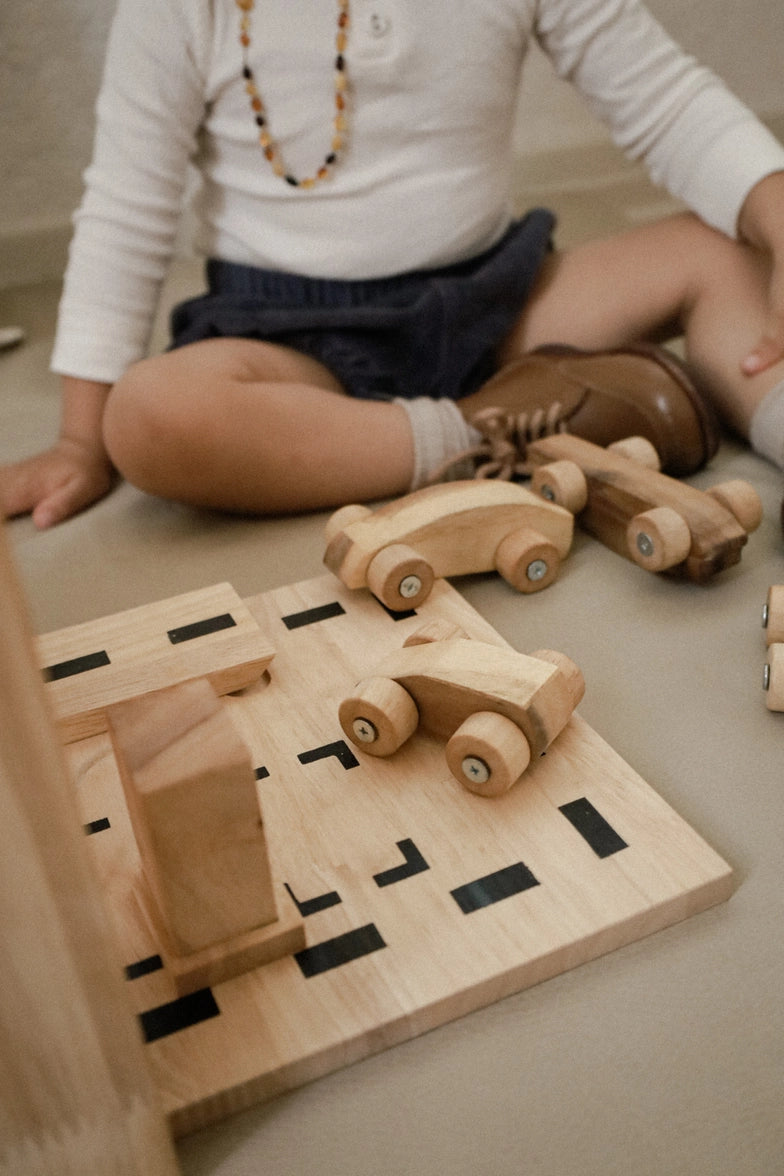 Portable Car Park Set - Q Toys