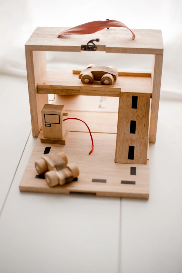 Portable Car Park Set - Q Toys