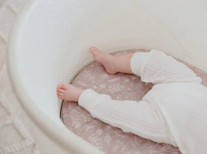 Small Oval/Moses/Snoo Fitted Waterproof Sheet | Bee Kind - Bambella Designs