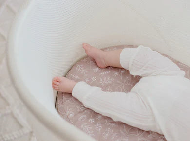 Small Oval/Moses/Snoo Fitted Waterproof Sheet | Bee Kind - Bambella Designs