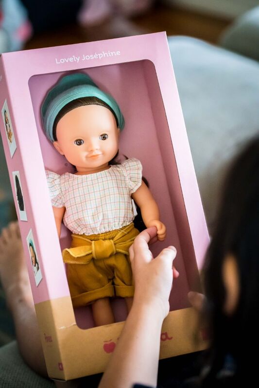 Lovely Josephine Brunette Hair Doll - Djeco