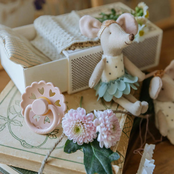 Fairytale Pacifier - 2 Pack Latex - Cream and Blush - Frigg