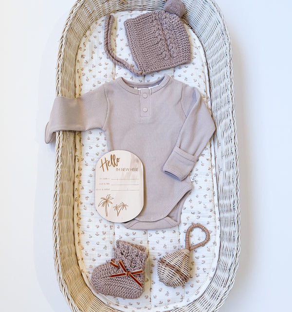 Hello I'm new here - Palm - Baby Announcement Plaque - Luma Light