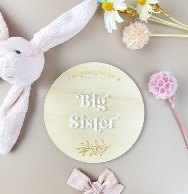 I'm going to be a big sister - white acrylic -Pregnancy Announcement Plaque - Luma Light