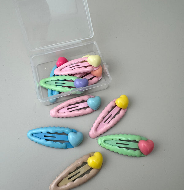 Acrylic Heart Snap Clip Set - Peppa Penny