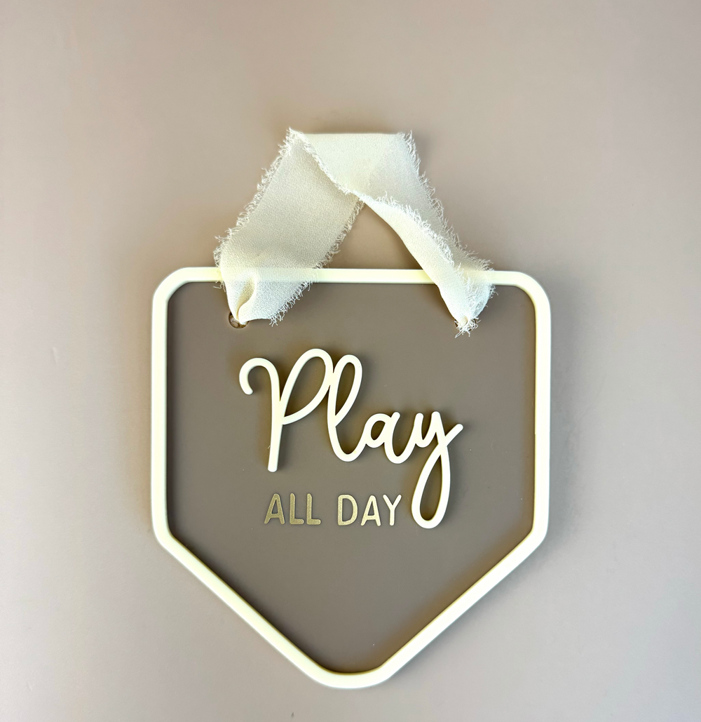 Decor Wall Banner - Play all day - Luma Light