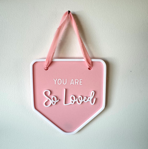 Decor Wall Banner - You are so loved - Luma Light