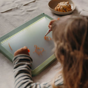 KidyDraw Pro Portable LCD Drawing Tablet - KidyWolf