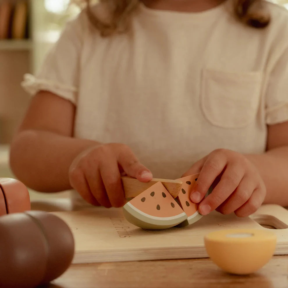 Cutting Fruit - Little Dutch