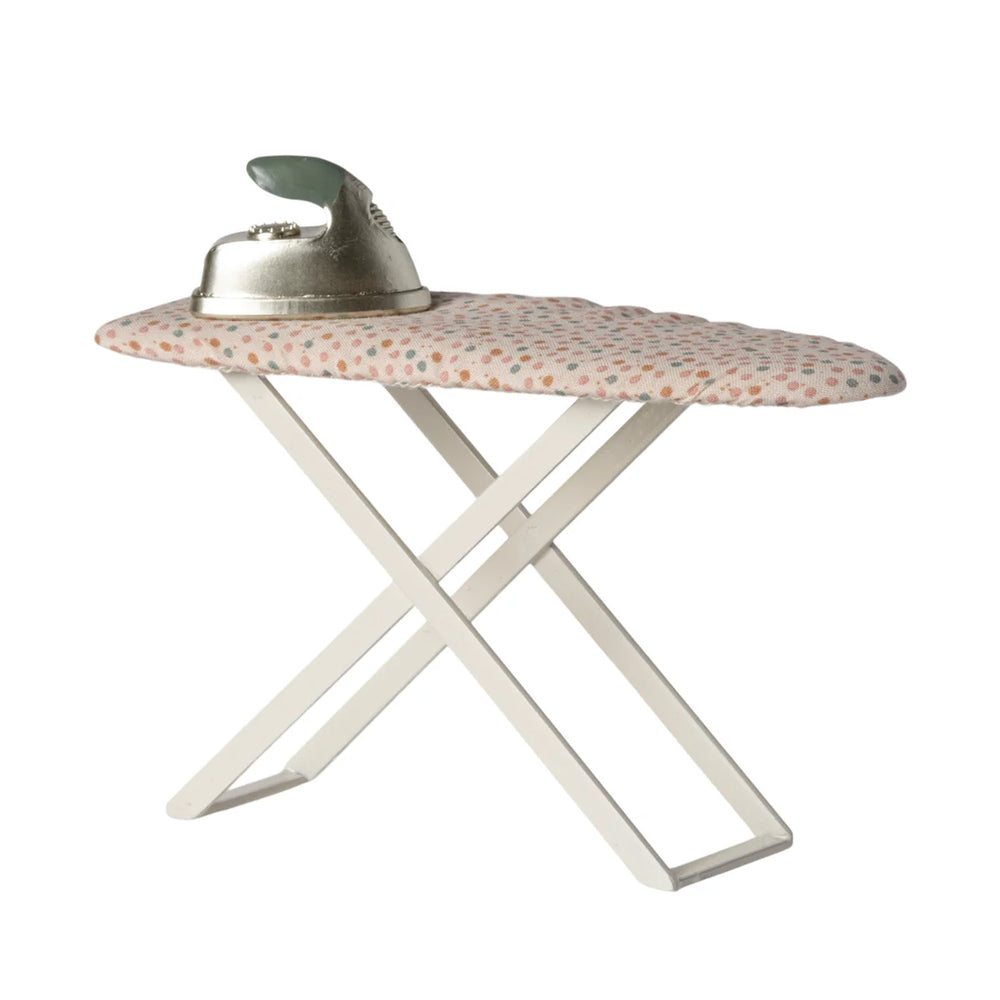 Iron And Ironing Board Mouse - Maileg