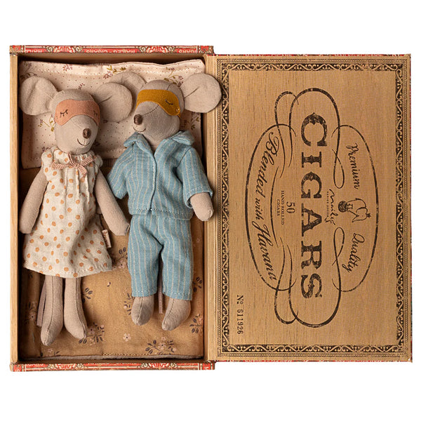 Mum and Dad Mice in Cigar Box - Maileg
