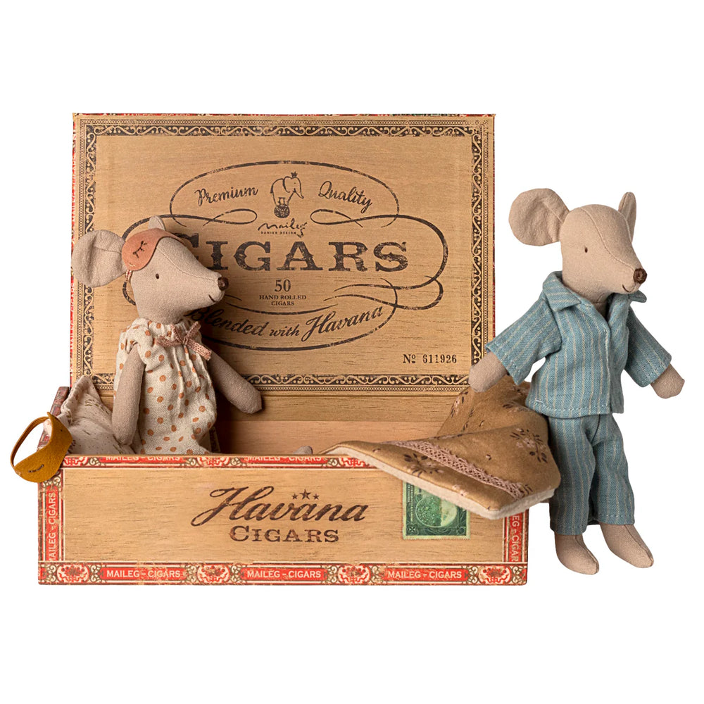 Mum and Dad Mice in Cigar Box - Maileg