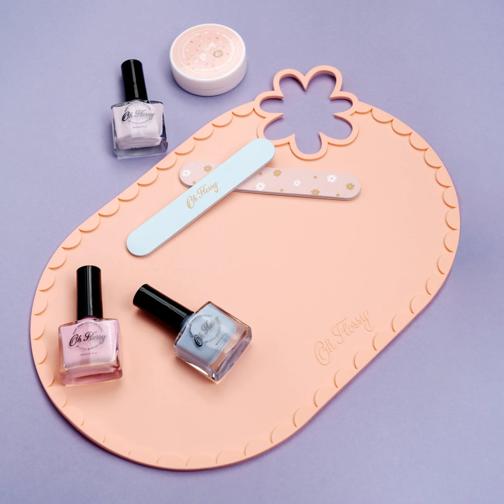 Mess Free Nail Painting Mat - Oh Flossy