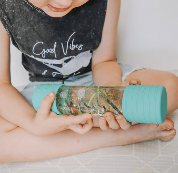 DIY Calm Down Sensory Bottle - Christmas - Jellystone