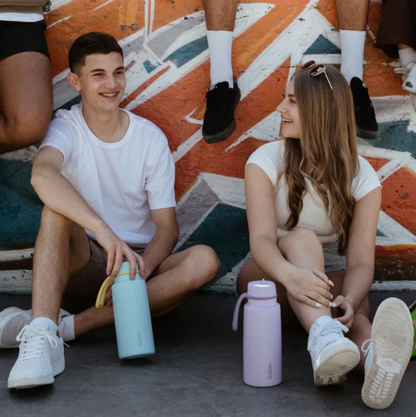 Insulated Flip Top 1 Litre Bottle - pool side - B Box