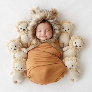 *Baby Lion - Cuddle & Kind
