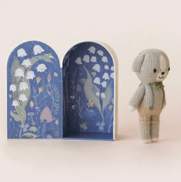 Tiny Noah the Dog - Cuddle & Kind