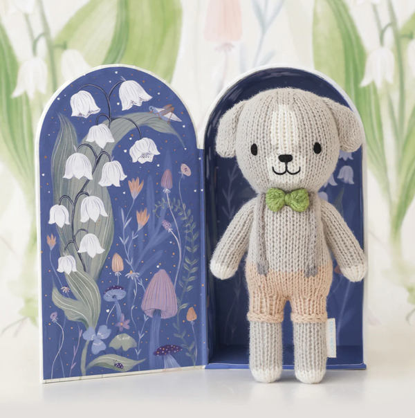 Tiny Noah the Dog - Cuddle & Kind