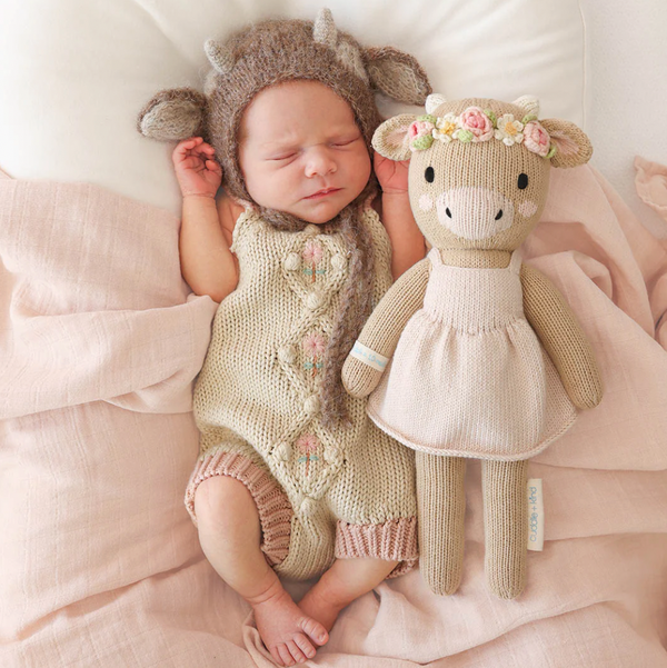 Amelia the Cow - Cuddle & Kind