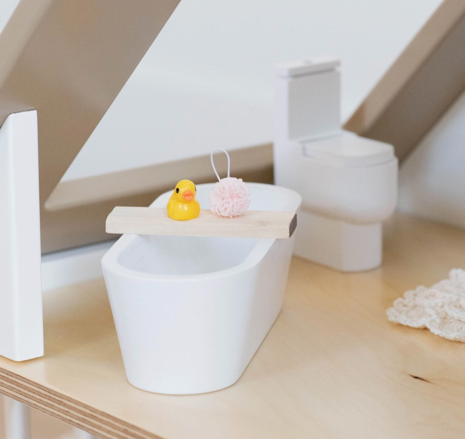 Dollhouse Oval Soaking Bath Tub | White - Macy Mae Dollhouse Designs - DISCOUNTED