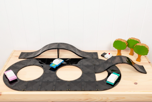 Roads Ramps and Intersections Pack - 16 piece - Connetix Tiles