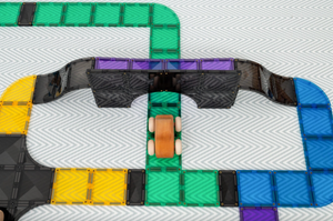 Roads Ramps and Intersections Pack - 16 piece - Connetix Tiles