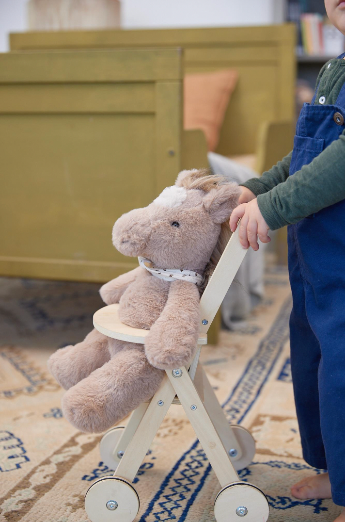 Harvey the Horse - Nana Huchy