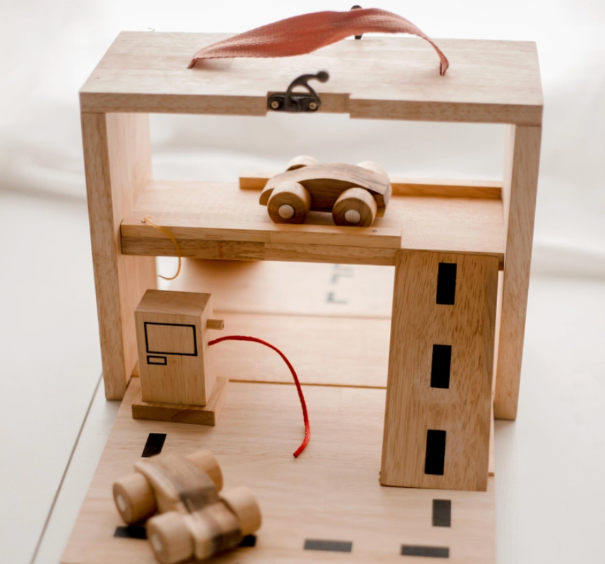 Portable Car Park Set - Q Toys