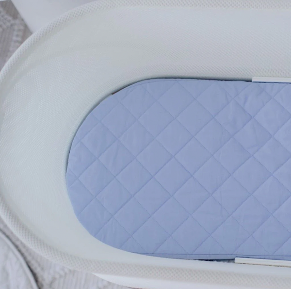 Small Oval/Moses/Snoo Fitted Waterproof Sheet | Dusty Sky Blue - Bambella Designs