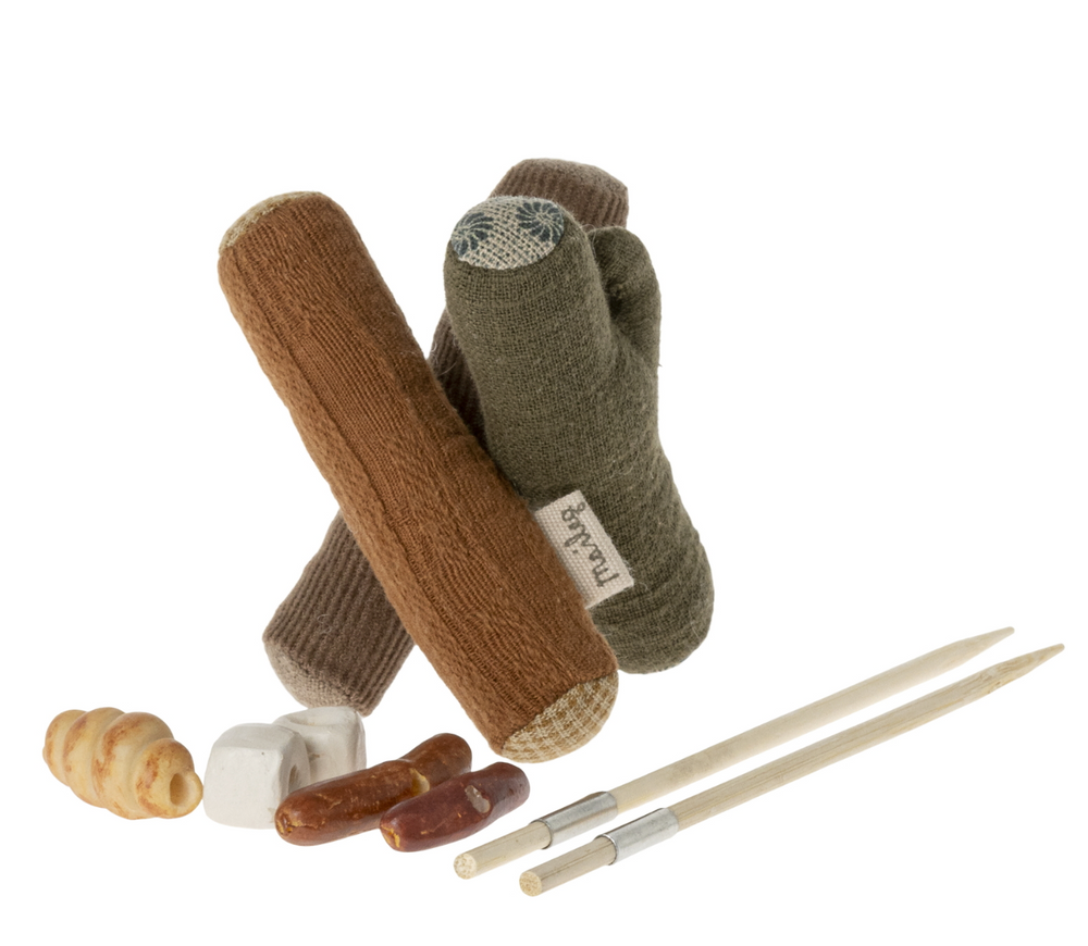 Bonfire Set for Hiker Mouse - Maileg