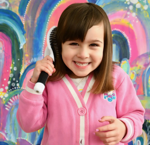 Detangler Hair Tamer Brush - White - No Nasties