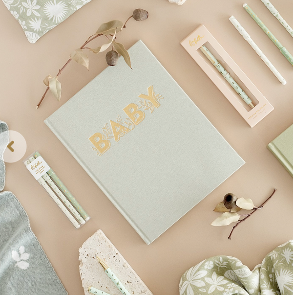 Baby Journal Pistachio - Fox & Fallow”