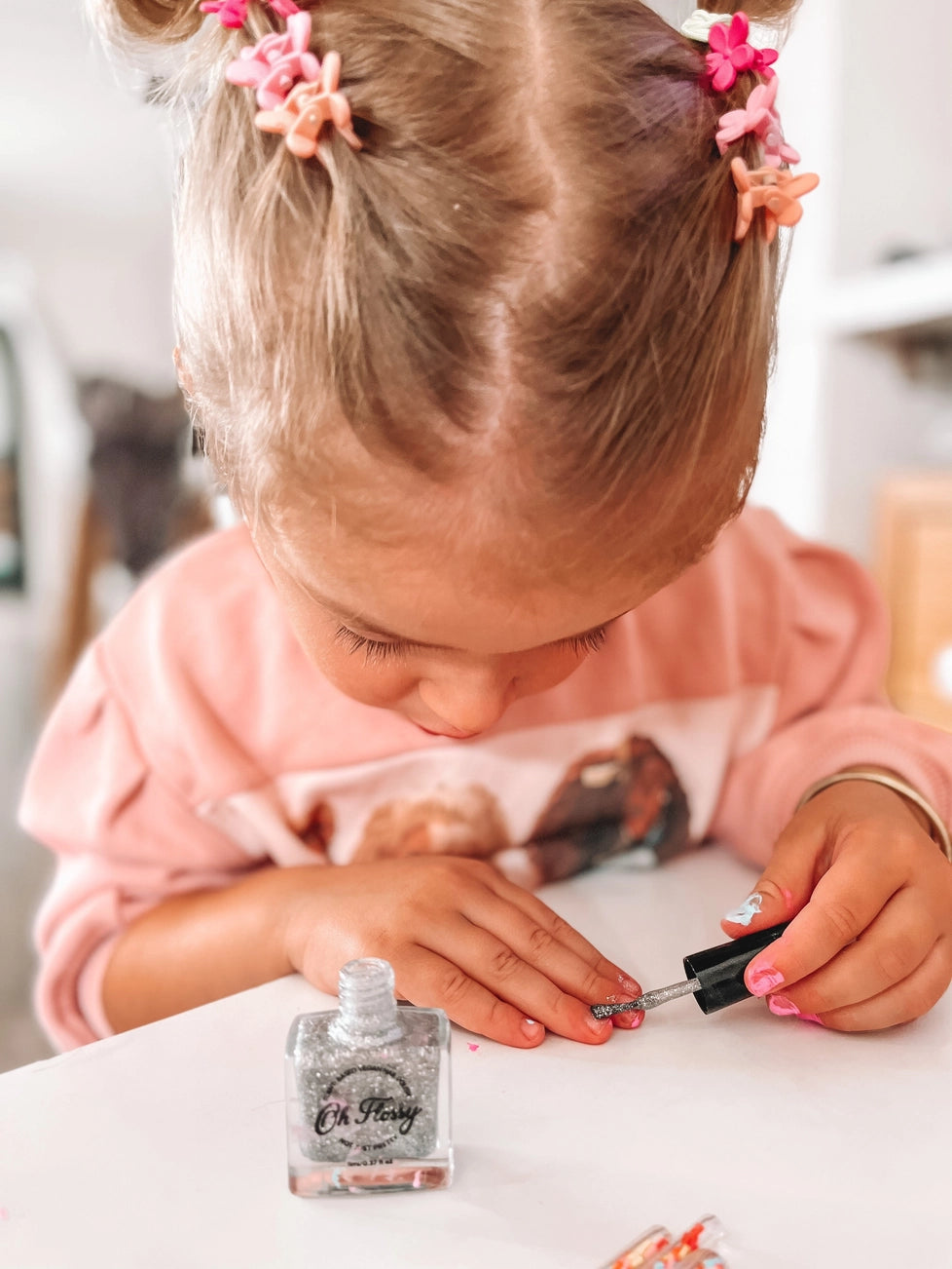 Nail Polish - Confident Purple Glitter -Oh Flossy
