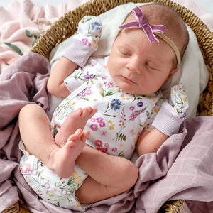 Gracie Short Sleeve Organic Bodysuit - Snuggle Hunny