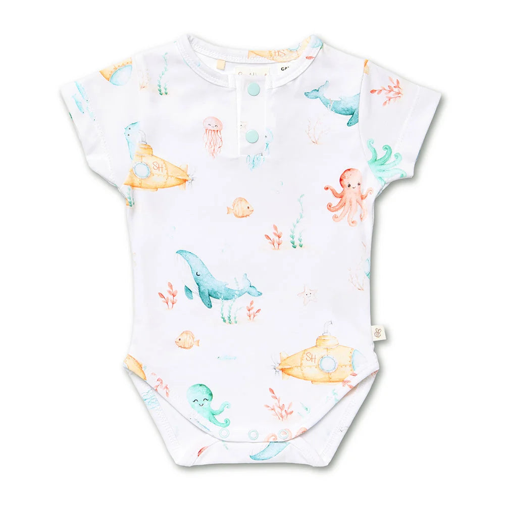 Little Subs Short Sleeve Organic Bodysuit - Snuggle Hunny