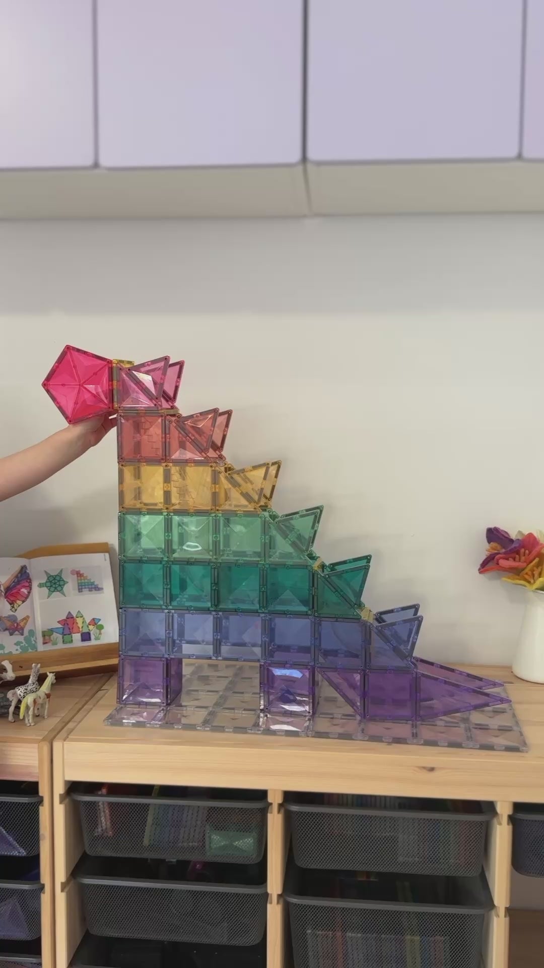 Rainbow Ball Run 92 pc- Connetix Tiles