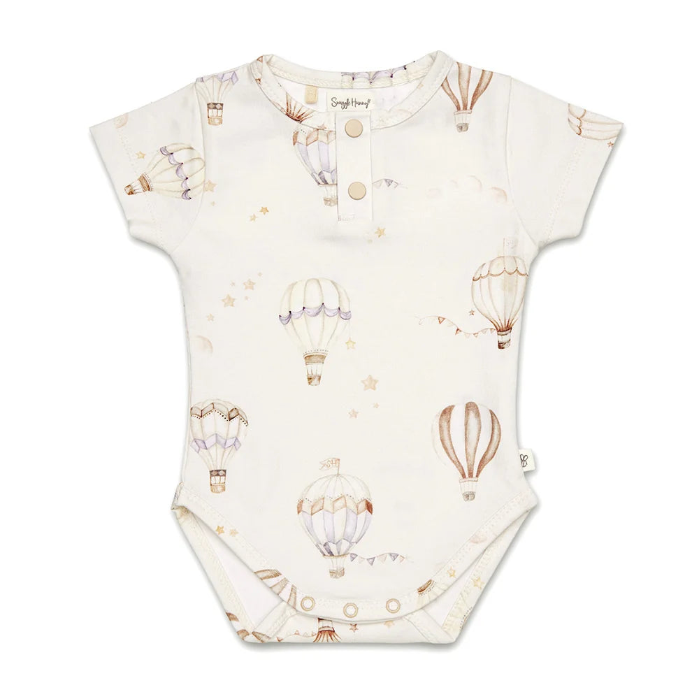 Up & Away Short Sleeve Organic Bodysuit - Snuggle Hunny