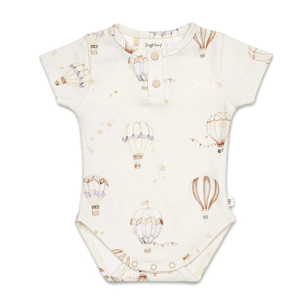 Up & Away Short Sleeve Organic Bodysuit - Snuggle Hunny