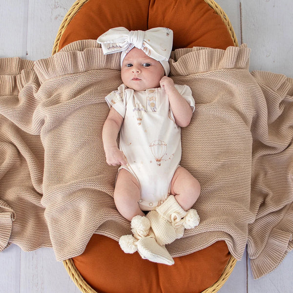 Up & Away Short Sleeve Organic Bodysuit - Snuggle Hunny