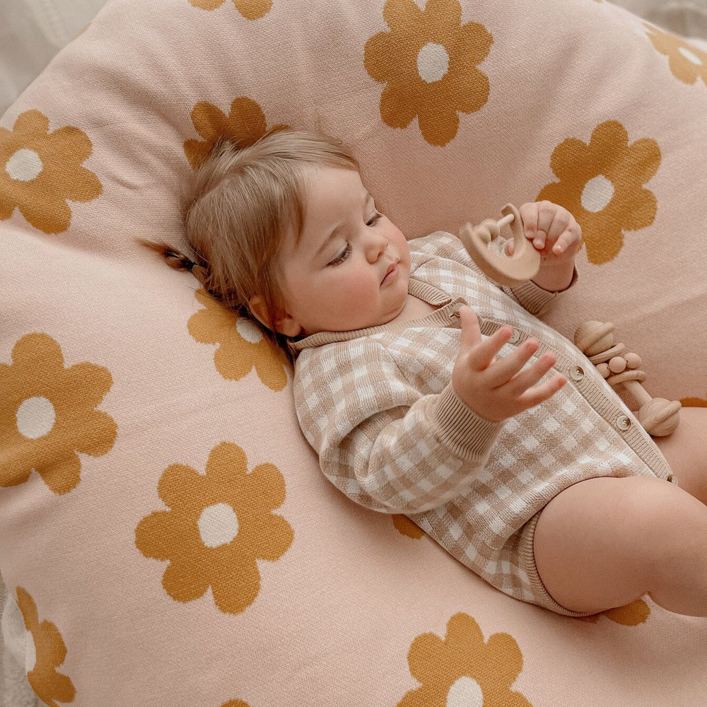 Daisy Chain Blanket - Fox and Fallow