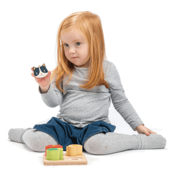 Touch Animal Sensory Tray - Tender Leaf Toys