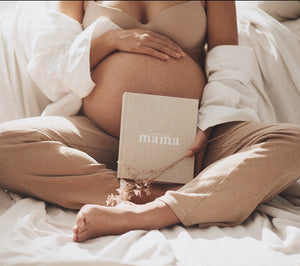 Becoming Mama - A Pregnancy Journal - Axel & Ash